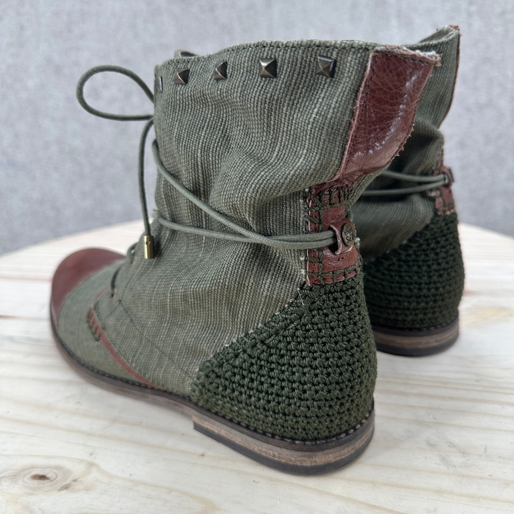 The Sak Ankle Boots 8 Olive Green Canvas Brown Leather Cap Toe Studded Lace Up - Picture 3 of 14